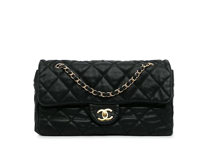 CHANEL Handbags Black Leather ref.1124586 Joli Closet