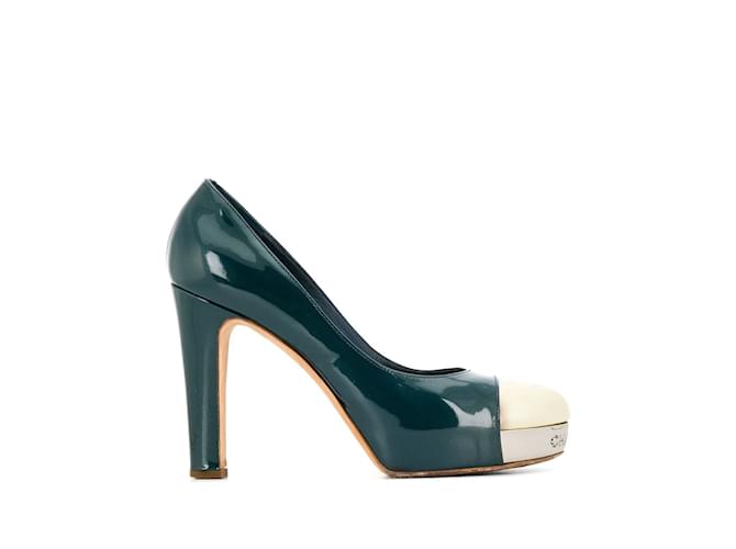 Escarpins Chanel en cuir verni bicolore Vert  ref.1124604