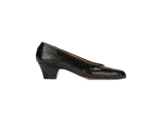 Zapatos de tacón de cuero negro brillante Fendi  ref.1124637