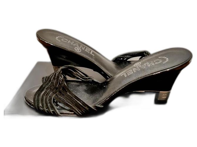 Mules compensées Chanel Noir