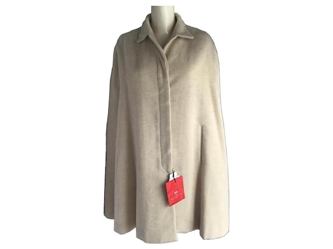 Balenciaga Coats, Outerwear Beige Wool  ref.1126311