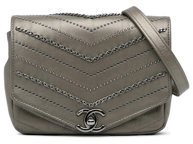 Chanel Grey Mini Pelle di vitello decorata Chevron Square Envelop Flap