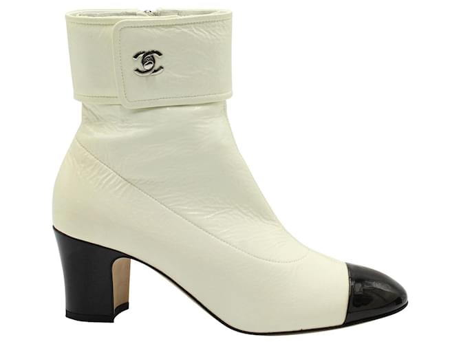 Chanel Cream & Black Two Tone Ankle Boots Leather  ref.1128566