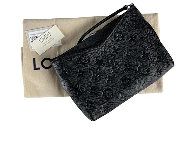 Pallas negro Louis Vuitton Cuero  ref.1130708