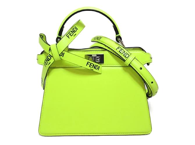 Fendi Peekaboo ISeeU Petite-Tasche aus Leder 8BN335 Gelb Kalbähnliches Kalb  ref.1130830