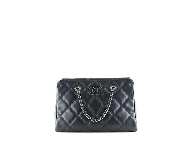 CHANEL  Handbags T.  leather Black  ref.1131986