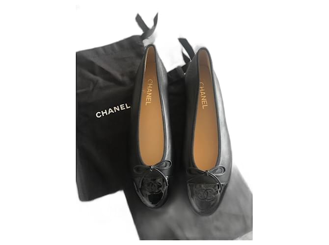 Ballerines Chanel Cuir Noir  ref.1132293