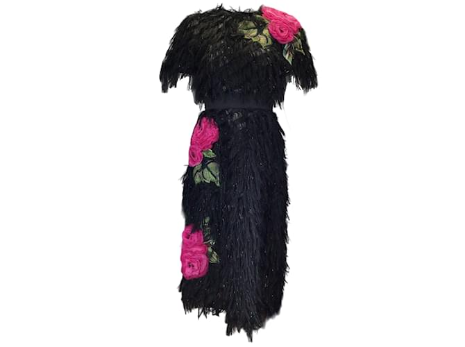 Autre Marque Dolce & Gabbana Robe mi-longue noire à manches courtes et appliques florales multiples brodées à poils longs Synthétique  ref.1132710