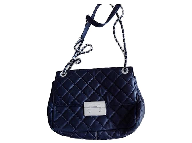 Michael Kors quilted leather bag Black  ref.1132857