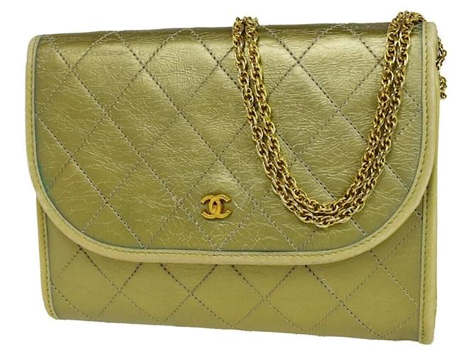 Timeless Chanel Matelassé Green Leather  ref.1133506