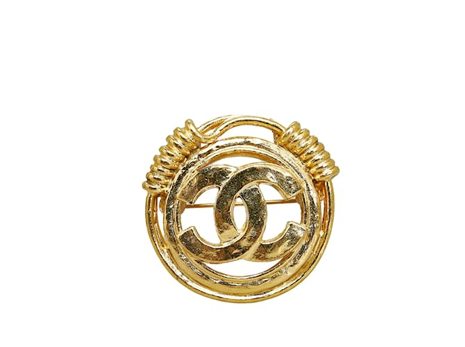 Broche Chanel CC Dourado Metal  ref.1133942