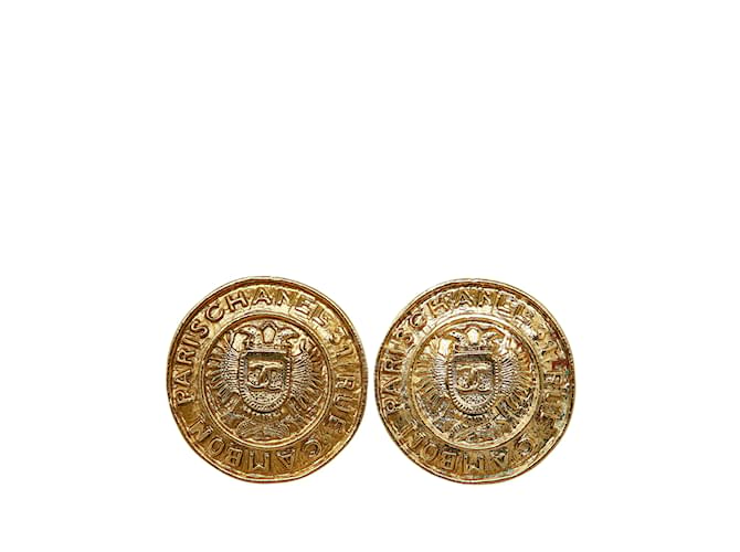 Boucles d'oreilles à clip Chanel CC dorées Plaqué or  ref.1134046