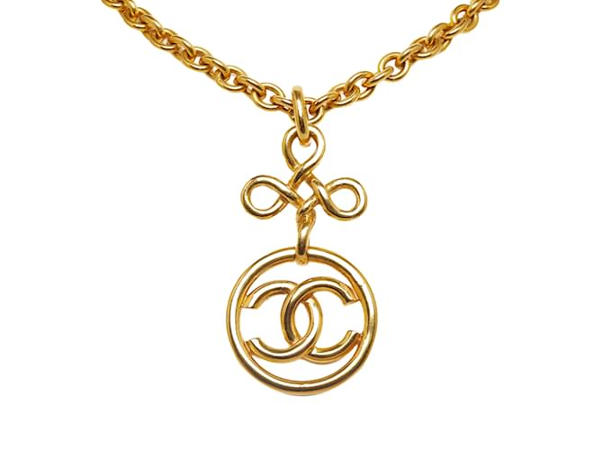 Goldfarbene Halskette mit Chanel-CC-Anhänger Golden Gelbes Gold  ref.1135236