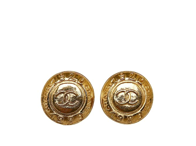 Gold Chanel CC Clip On Earrings Golden Gold-plated  ref.1135926