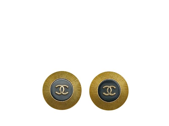 Gold Chanel CC Clip On Earrings Golden Gold-plated  ref.1136344