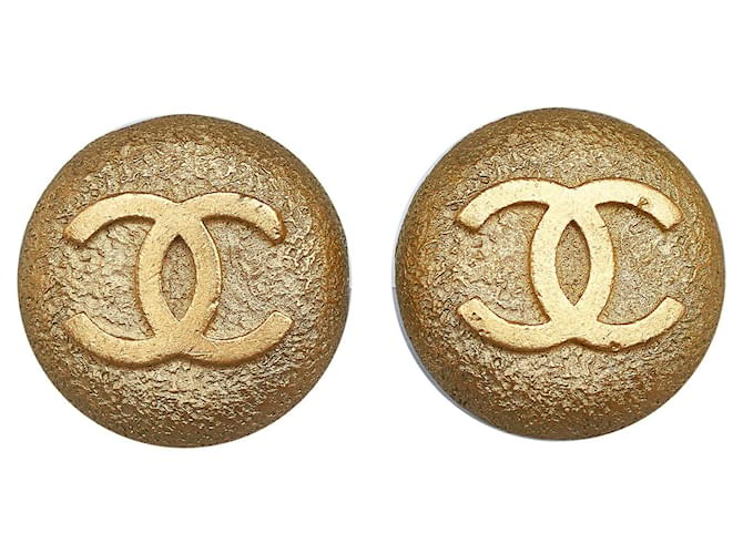 Gold Chanel CC Clip On Earrings Golden Gold-plated  ref.1136869