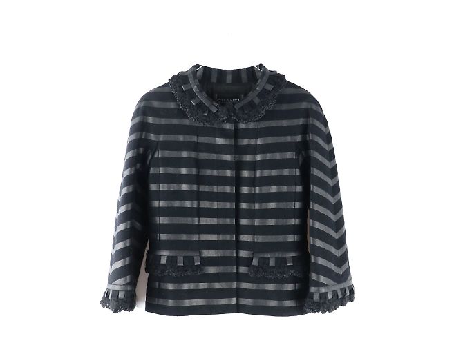 CHANEL - Chaqueta de cachemira con cuello Peter Pan (Tamaño 34) Negro