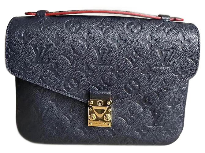 Louis Vuitton Pochette Metis Monogram Empreinte Cuir Violet