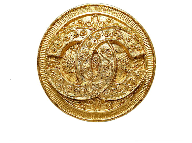 Chanel Gold CC Brosche Golden Metall Vergoldet  ref.1143065