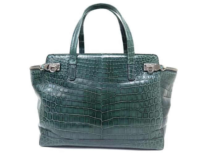 SALVATORE FERRAGAMO HAND TRAVEL BAG GREEN CROCODILE CABAS WEEKEND BAG Exotic leather  ref.1143214