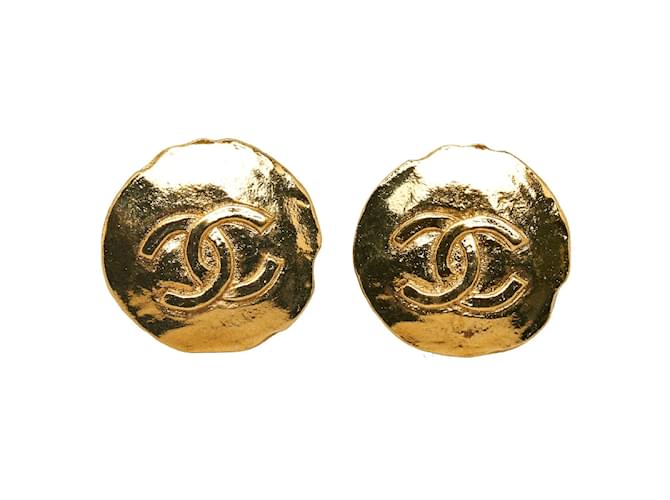 Chanel CC Clip On Earrings Golden Metal  ref.1143312