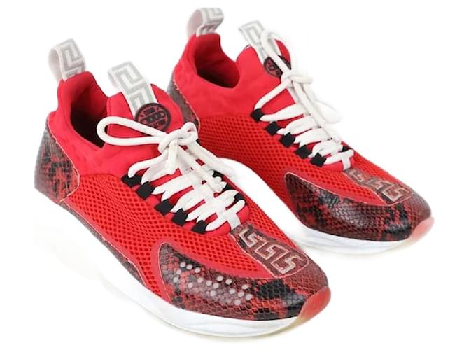 Versace Sneakers basse Rosso Panno  ref.1145553