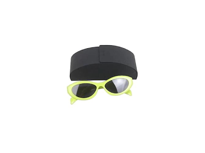 Prada Yellow sunglasses Plastic  ref.1145876
