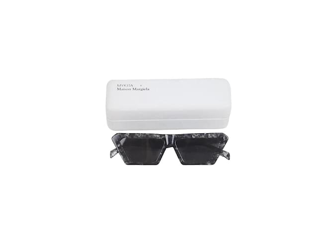 Autre Marque Graue Sonnenbrille Kunststoff  ref.1145880