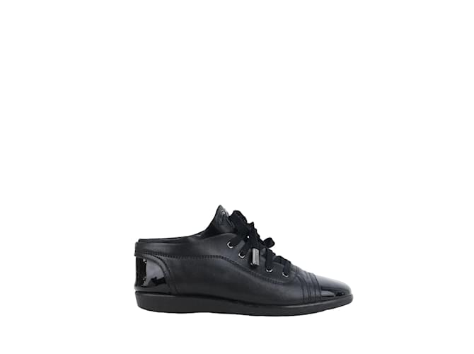 Chanel Leather sneakers Navy blue  ref.1146392