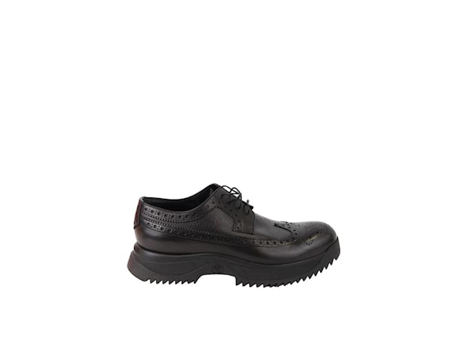 Louis Vuitton Chaussures à lacets en cuir Noir  ref.1147427