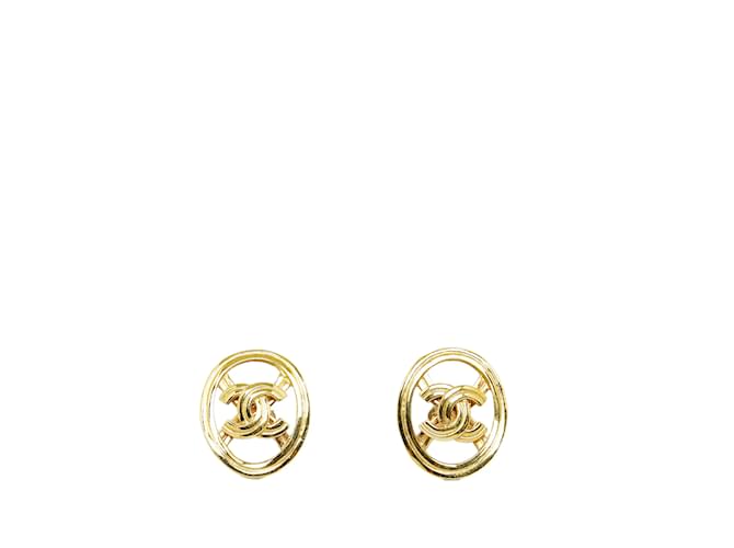 Boucles d'oreilles clips Chanel CC dorées Plaqué or  ref.1149772