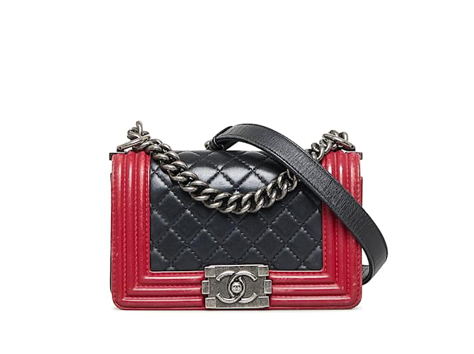 Sac à bandoulière noir Chanel Small Bicolor Boy Cuir  ref.1149830