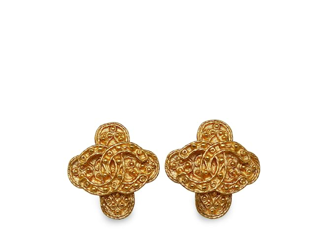 Clipe Chanel CC dourado em brincos Metal  ref.1151131