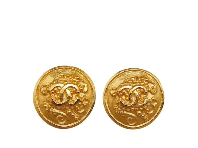 Gold Chanel CC Clip On Earrings Golden Gold-plated  ref.1151311