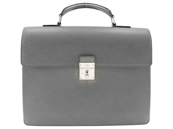 Louis Vuitton Robusto Grey Leather  ref.1152109