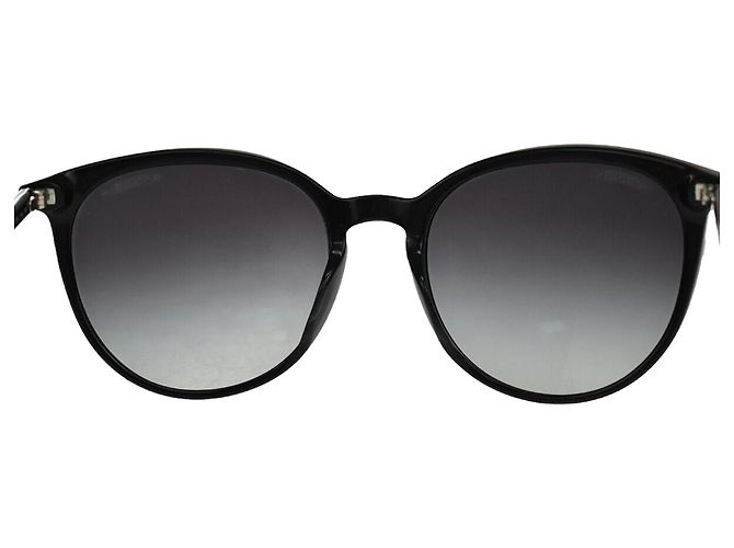 Timeless Chanel Black
