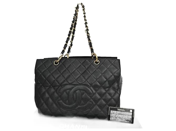 Classique Chanel shopping Cuir Noir  ref.1156316
