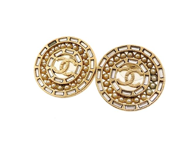 Chanel CC Rhinestone Stud Earrings Golden Metal  ref.1156766