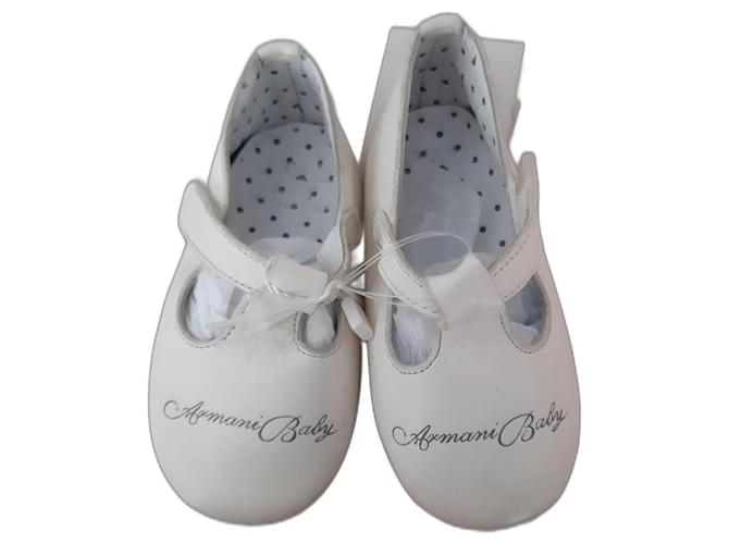Armani Sneakers Eggshell Lambskin  ref.1157937