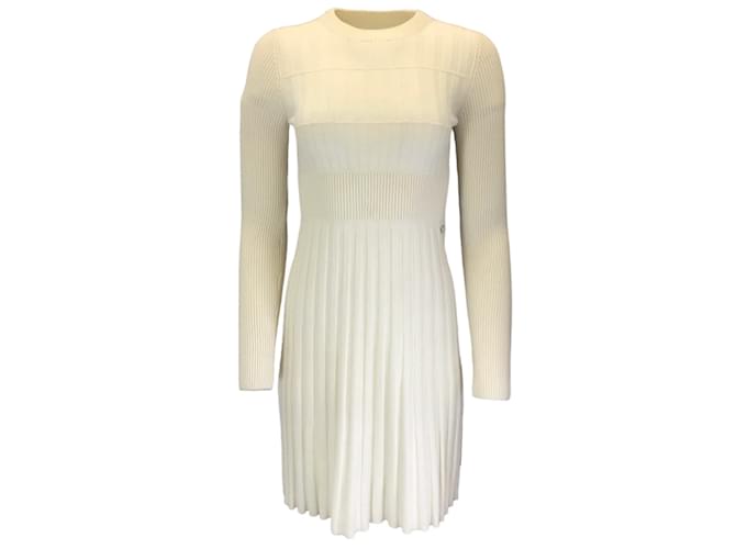Autre Marque Chanel Ivory 2018 Long Sleeved Wool Knit Sweater Dress Cream  ref.1158408