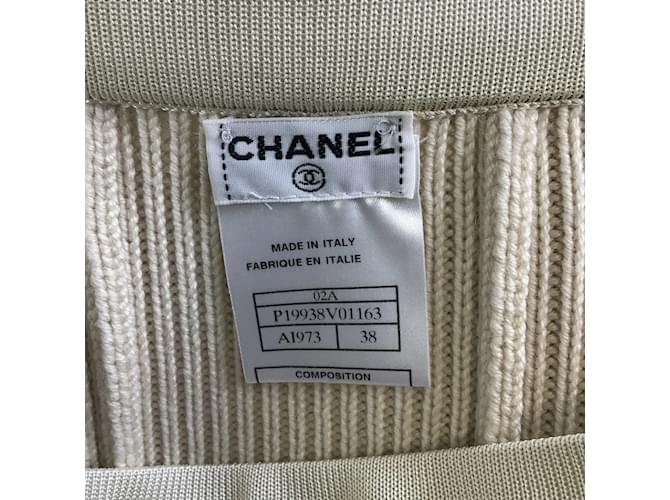Set due pezzi maglione e gonna in maglia di seta e cashmere avorio Chanel Crudo  ref.1158409