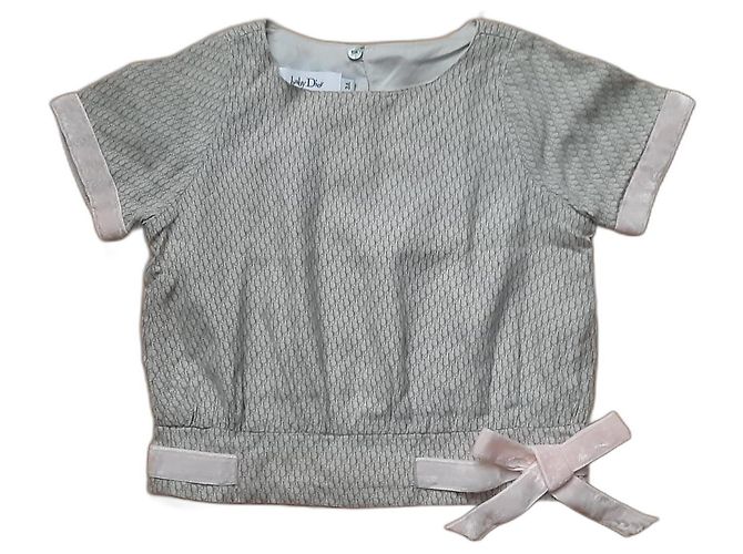 Robe Christian Dior en soie beige 3 ans