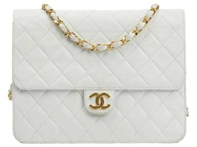 Bolsa de ombro Chanel Classic Matelassé em couro branco  ref.1158458