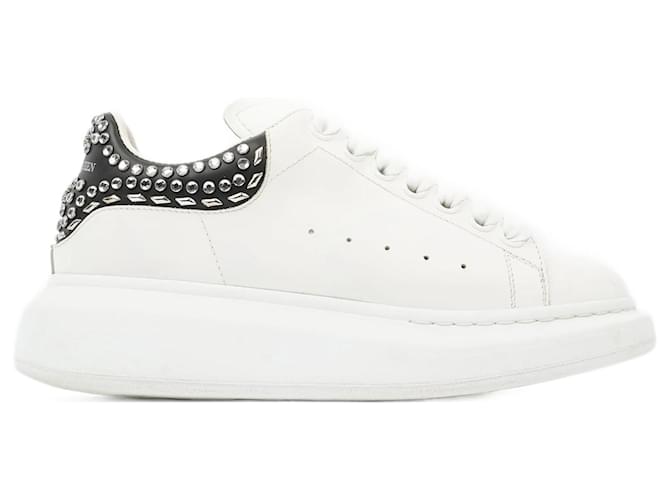 Alexander Mcqueen Oversized (studded) Sneaker White / Black Studded Tab Leather EU 36.5 Uk 3.5  ref.1160104