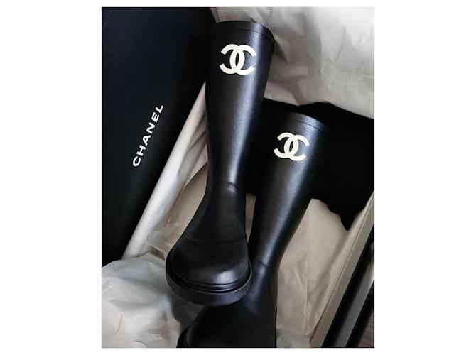 Chanel Botas de lluvia Negro Goma  ref.1161473