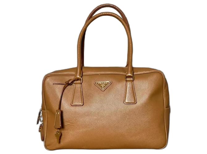 Vitello Prada Handbags Beige Leather  ref.1161700