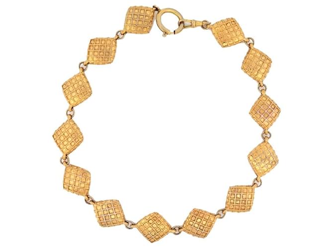 VINTAGE CHANEL NECKLACE QUILTED DIAMOND LINKS 42CM GOLD METAL NECKLACE Golden  ref.1162143