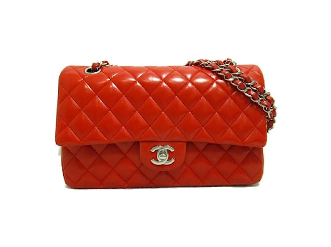Chanel Bolso mediano con solapa con forro clásico A01112 Roja Cuero Piel de cordero  ref.1162276