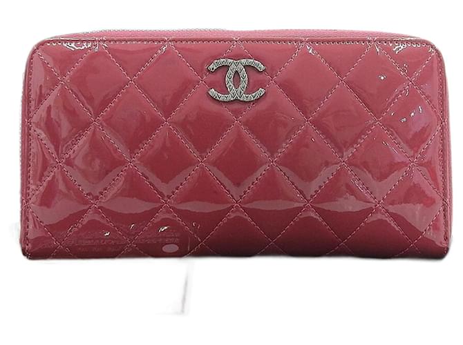 Timeless Chanel Zip around wallet Patent leather  ref.1162897