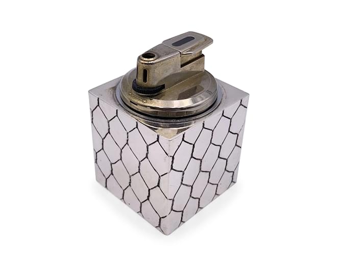 Gucci Vintage Engraved Silver Metal Table Lighter Home Decor Silvery  ref.1163254